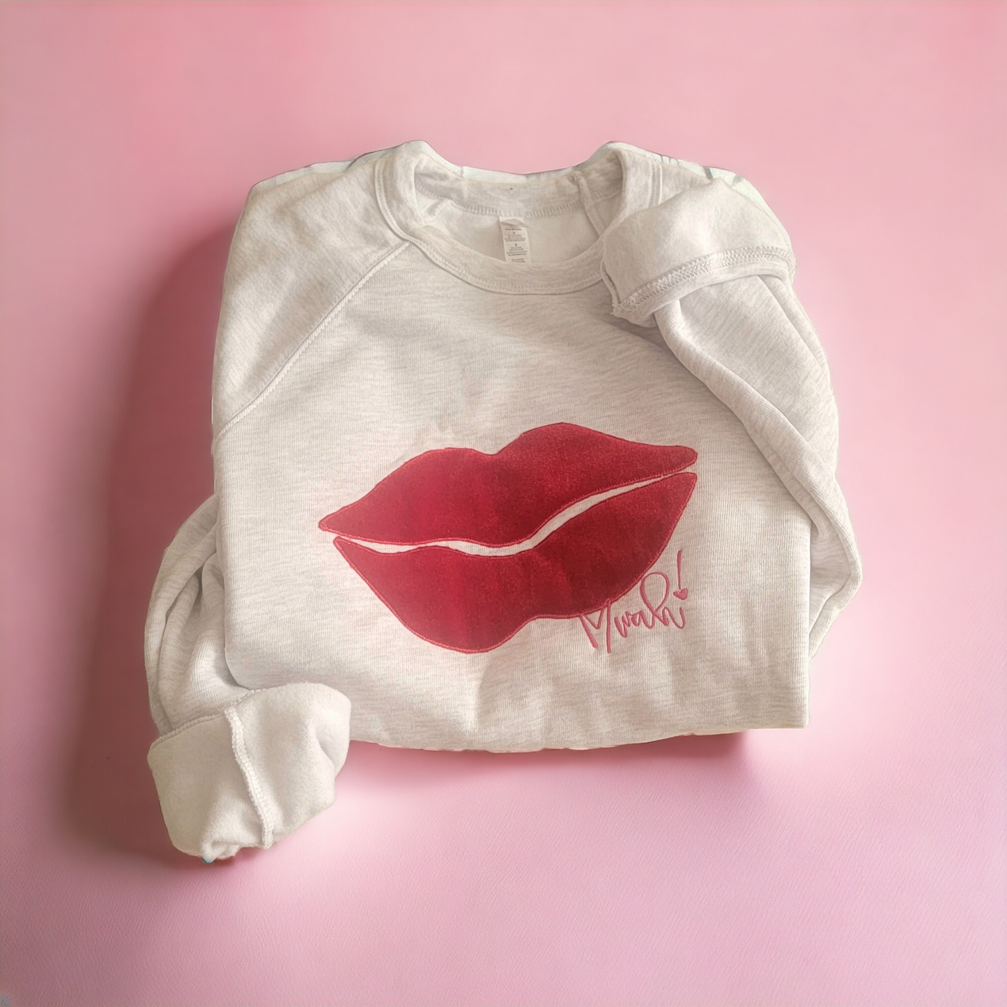 Velvet Lips Embroidered Sweatshirt Fairytaleavenue