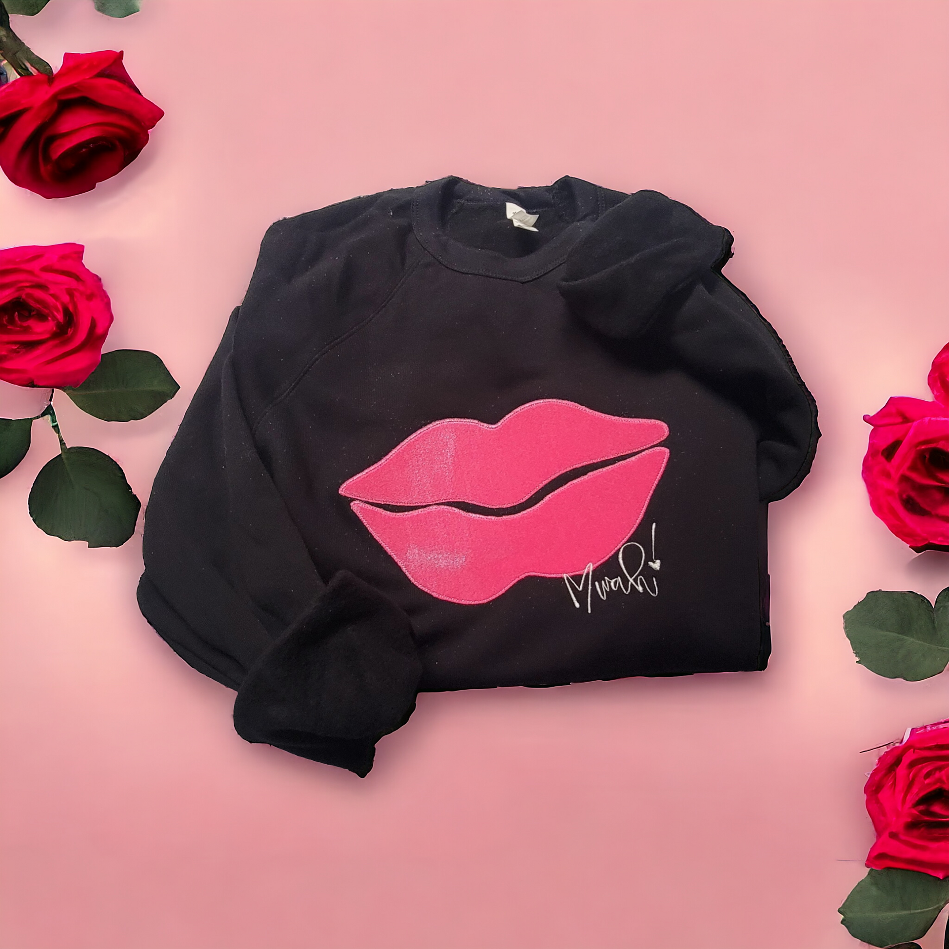 Velvet Lips Embroidered Sweatshirt Fairytaleavenue